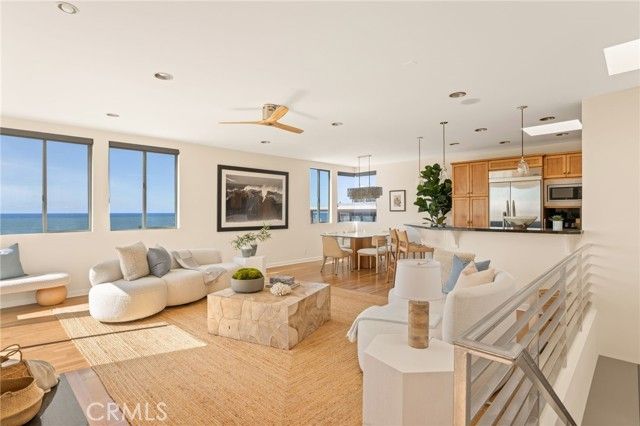 209 41st Street, Manhattan Beach, CA 90266