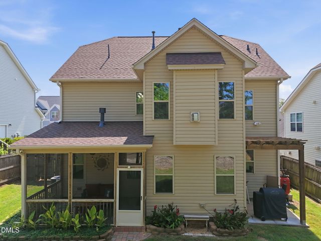 1004 Dillon Lake Drive, Knightdale, NC 27545