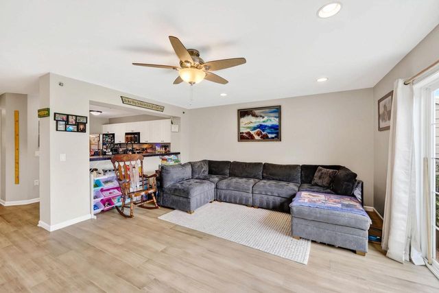 5475 Caddis Bend, Fitchburg, WI 53711