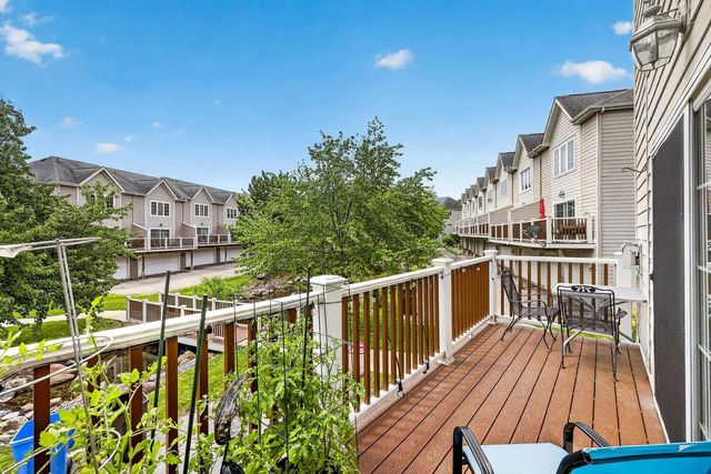 5475 Caddis Bend, Fitchburg, WI 53711