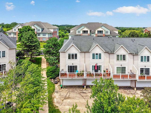 5475 Caddis Bend, Fitchburg, WI 53711