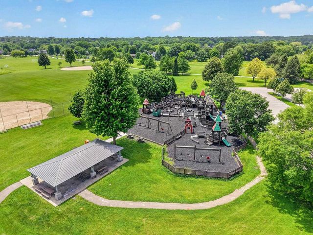 5475 Caddis Bend, Fitchburg, WI 53711