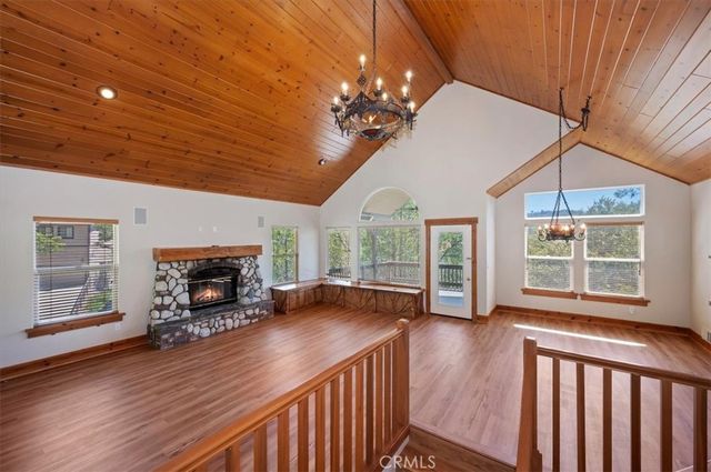 992 Sandalwood, Lake Arrowhead, CA 92352