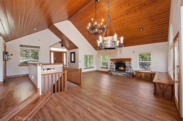 992 Sandalwood, Lake Arrowhead, CA 92352