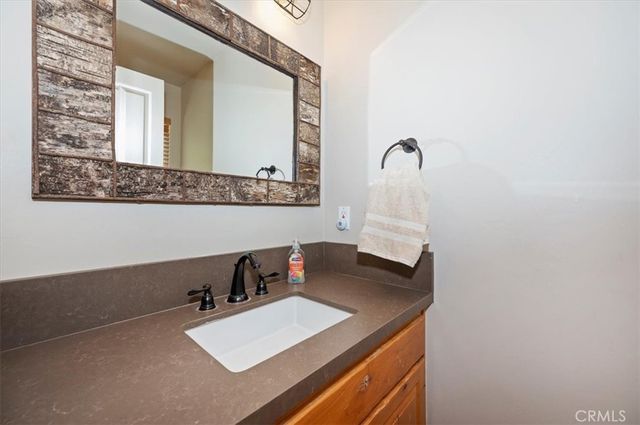 992 Sandalwood, Lake Arrowhead, CA 92352