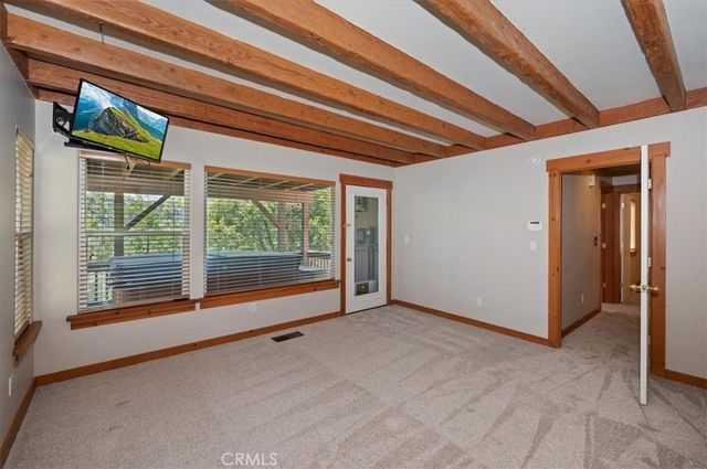 992 Sandalwood, Lake Arrowhead, CA 92352