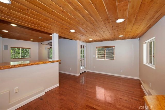 992 Sandalwood, Lake Arrowhead, CA 92352