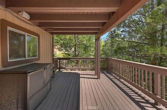 992 Sandalwood, Lake Arrowhead, CA 92352