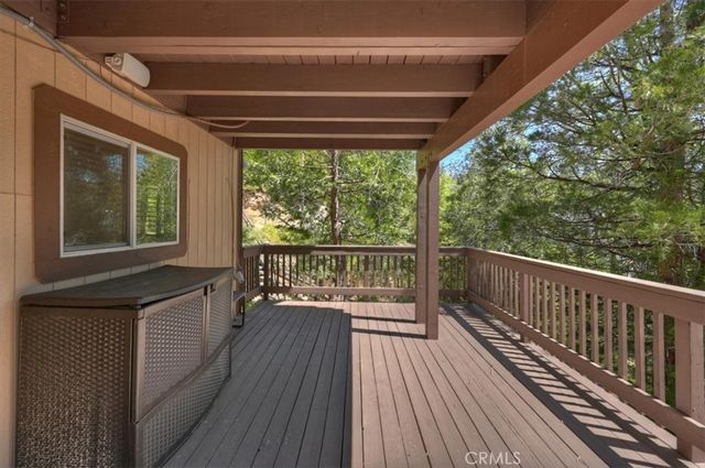 992 Sandalwood, Lake Arrowhead, CA 92352