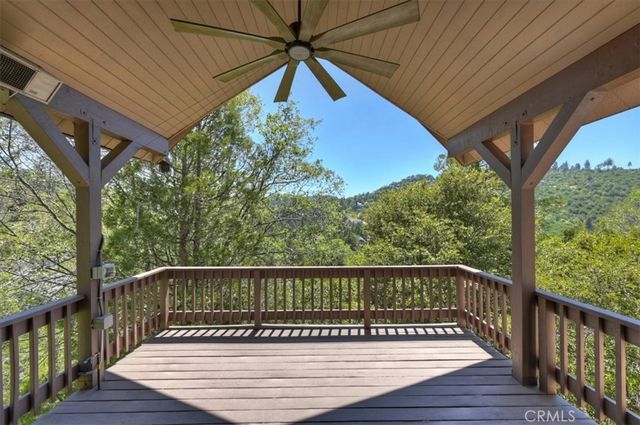 992 Sandalwood, Lake Arrowhead, CA 92352