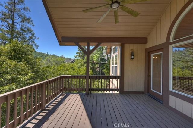 992 Sandalwood, Lake Arrowhead, CA 92352