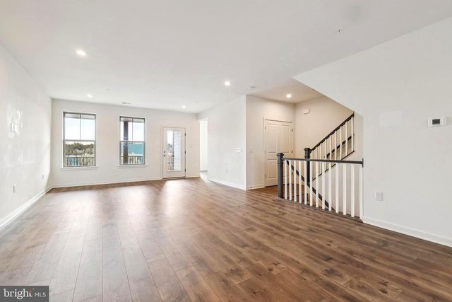 46007 WOODPECKER SQ., Sterling, VA 20165