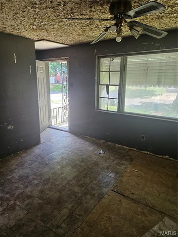6924 Plymouth Avenue, University City, MO 63130