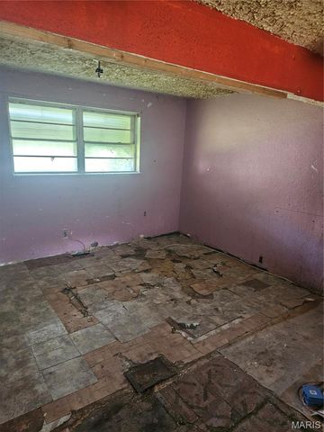 6924 Plymouth Avenue, University City, MO 63130