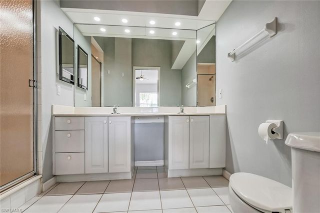 6812 Satinleaf RD S # 202, Naples, FL 34109