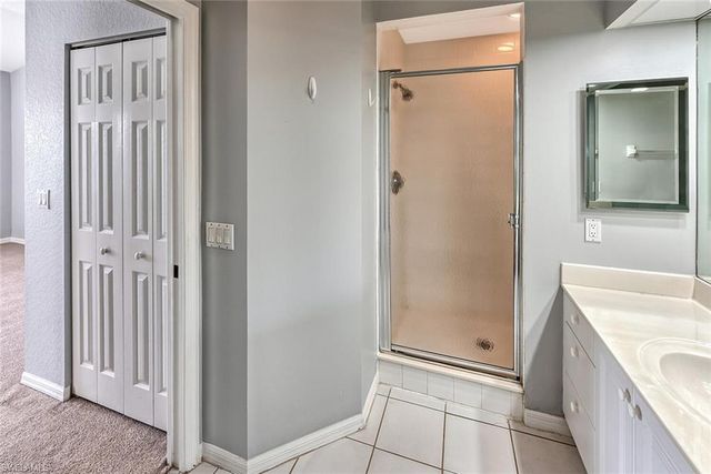 6812 Satinleaf RD S # 202, Naples, FL 34109