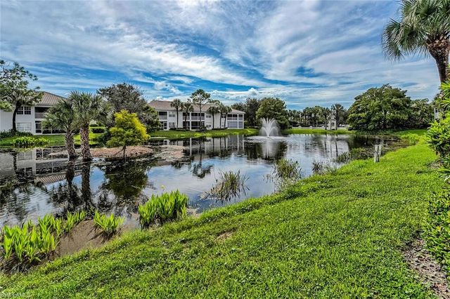 6812 Satinleaf RD S # 202, Naples, FL 34109