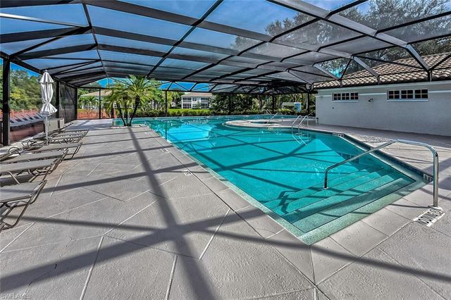 6812 Satinleaf RD S # 202, Naples, FL 34109
