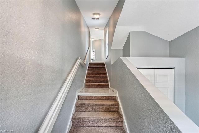 6812 Satinleaf RD S # 202, Naples, FL 34109