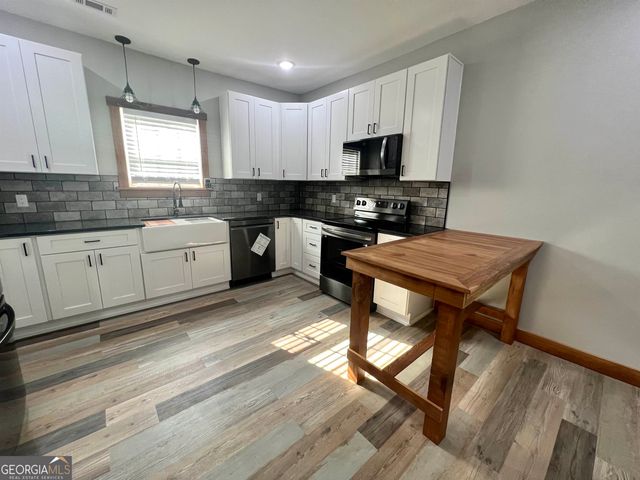 277 Newnan Street, Franklin, GA 30217