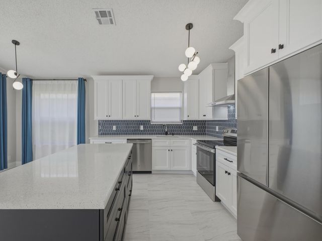 9512 HONEYBELL Circle, Boynton Beach, FL 33437