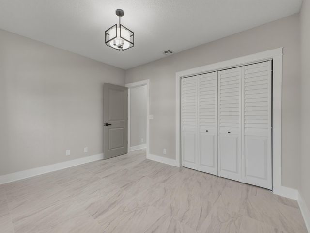 9512 HONEYBELL Circle, Boynton Beach, FL 33437