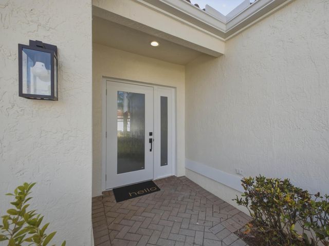 9512 HONEYBELL Circle, Boynton Beach, FL 33437