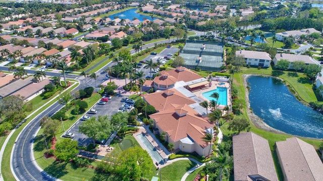 9512 HONEYBELL Circle, Boynton Beach, FL 33437