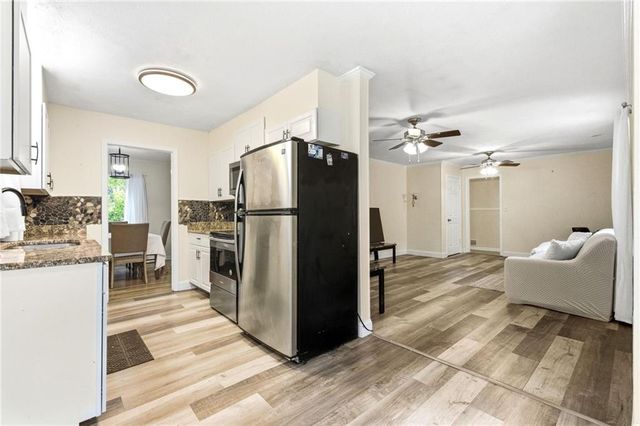 80 Stagecoach Circle, Stockbridge, GA 30281