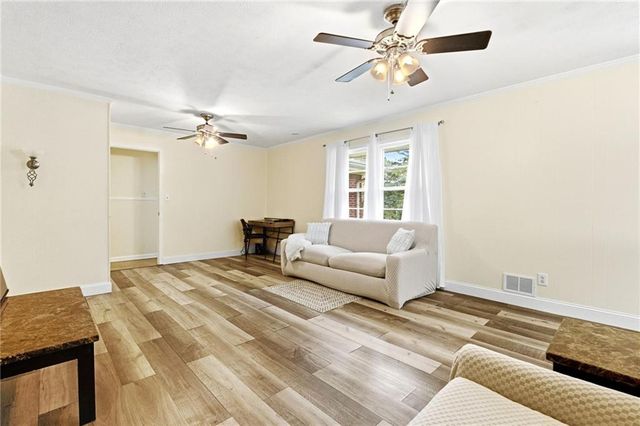 80 Stagecoach Circle, Stockbridge, GA 30281