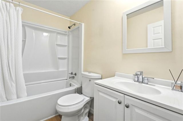 80 Stagecoach Circle, Stockbridge, GA 30281