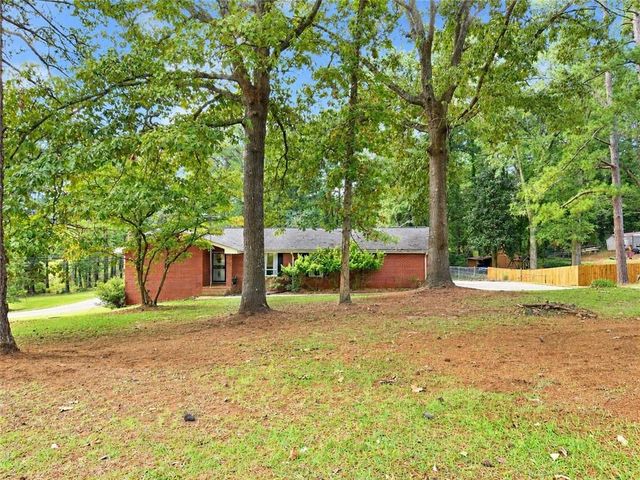 80 Stagecoach Circle, Stockbridge, GA 30281