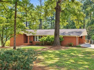 80 Stagecoach Circle, Stockbridge, GA 30281