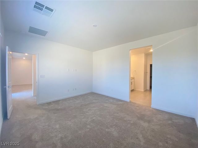8668 Bench Street, Las Vegas, NV 89139
