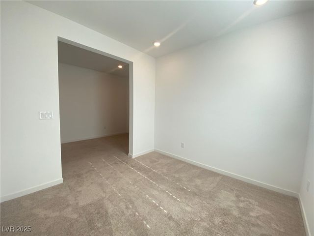 8668 Bench Street, Las Vegas, NV 89139