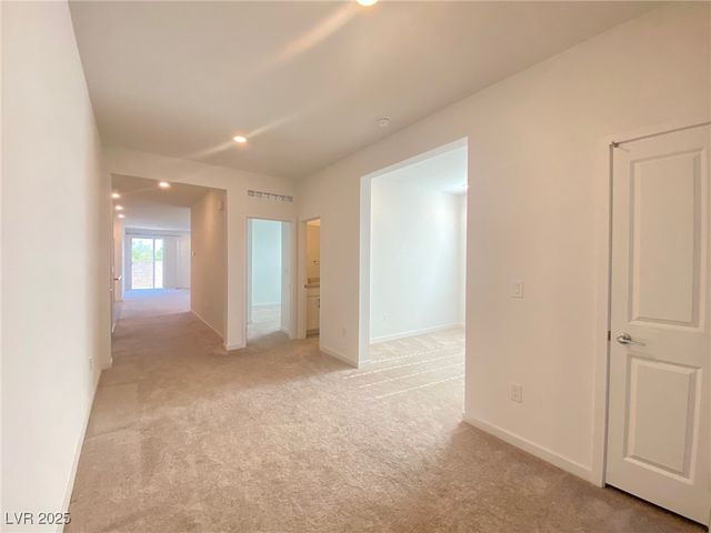 8668 Bench Street, Las Vegas, NV 89139