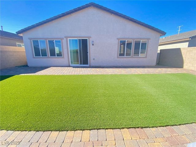 8668 Bench Street, Las Vegas, NV 89139