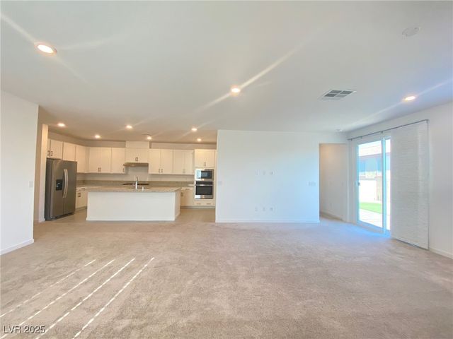 8668 Bench Street, Las Vegas, NV 89139