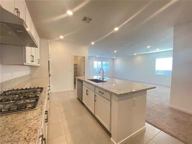 8668 Bench Street, Las Vegas, NV 89139