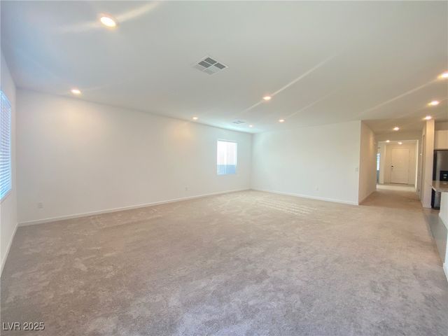 8668 Bench Street, Las Vegas, NV 89139