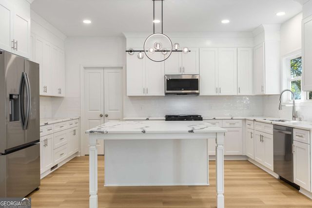 9135 Fox Trail Lane, Gainesville, GA 30506