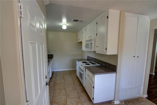 614 Linwood B, Monrovia, CA 91016
