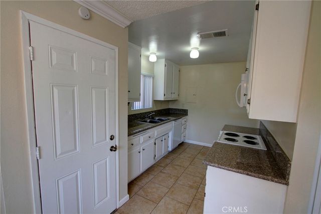 614 Linwood B, Monrovia, CA 91016
