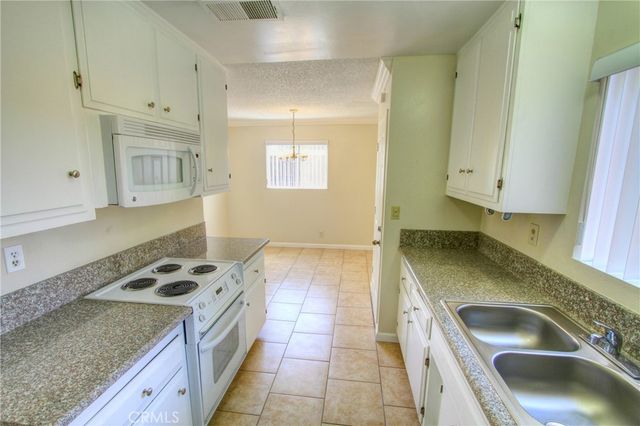 614 Linwood B, Monrovia, CA 91016