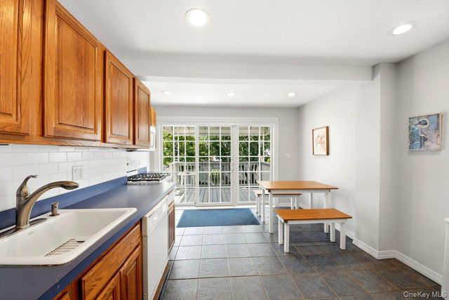 195 Graff Avenue, Bronx, NY 10465