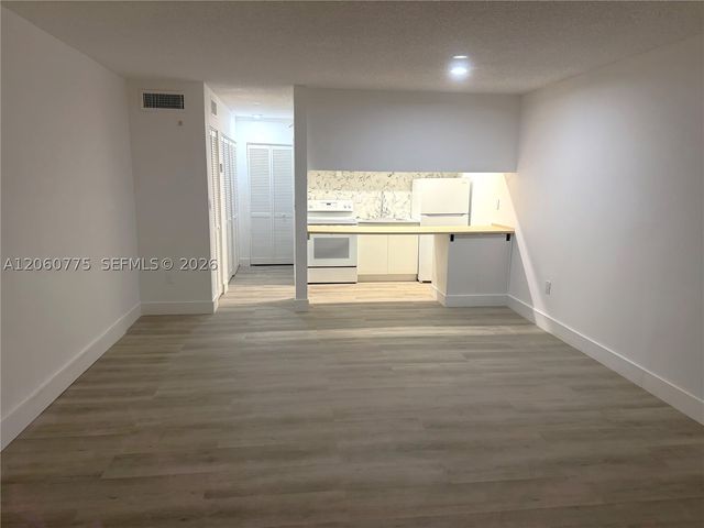 291 NW 177th St C-120, Miami Gardens, FL 33169