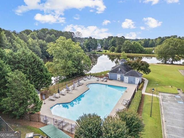 1810 Sunset Harbour Pointe, Lawrenceville, GA 30043