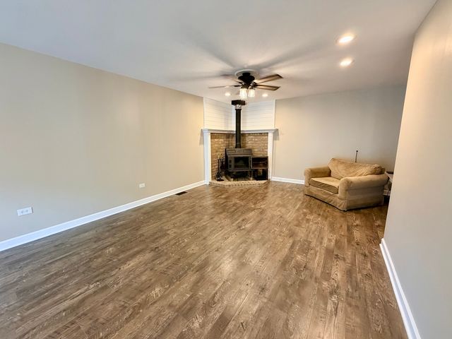 11820 S Avers Avenue, Alsip, IL 60803