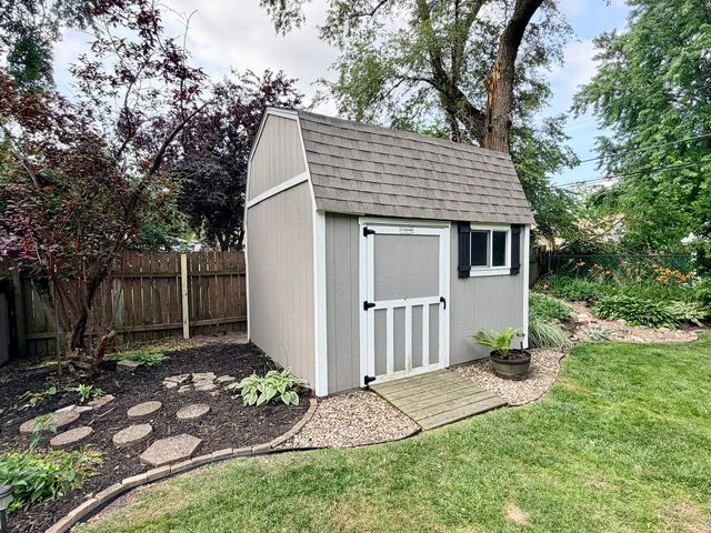 11820 S Avers Avenue, Alsip, IL 60803