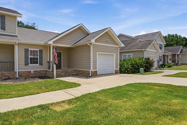 523 E Perkins Creek Road, Seneca, SC 29678